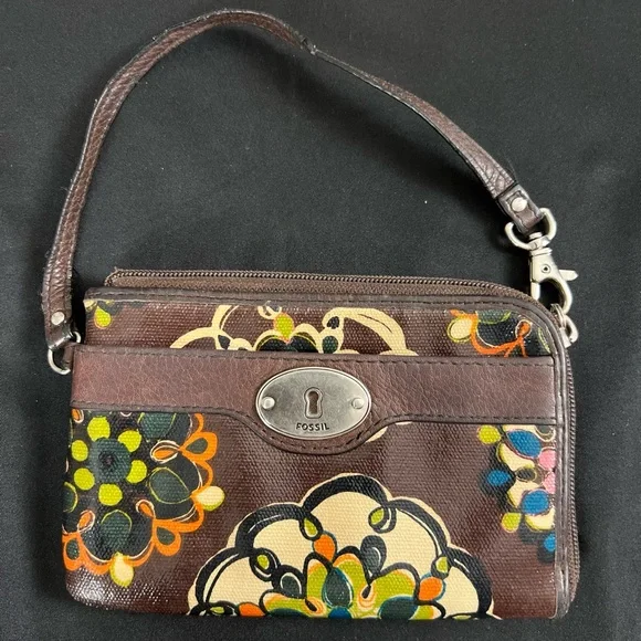 Fossil Key-Per Coated Canvas Purse Wristlet Floral Print Multicolor Zip Closure. - Picture 1 of 9
